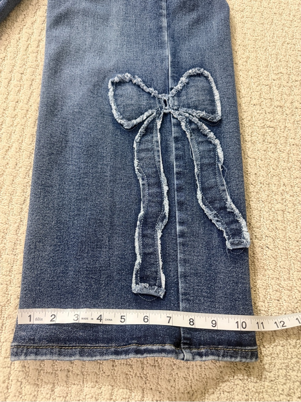Telepatía Women's Mid-Blue Wide-Leg Jeans adorable with rare Frayed Bow Detail - Picture 7 of 9